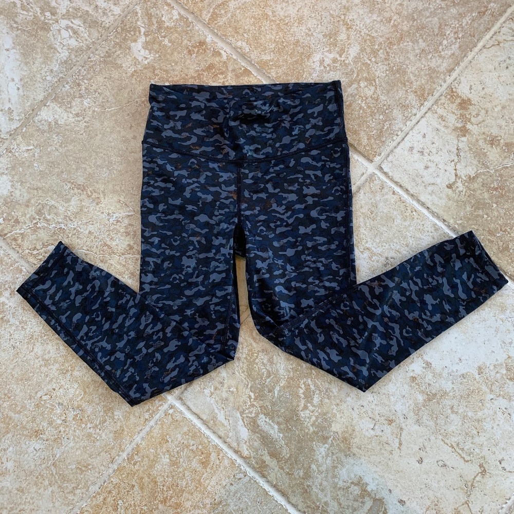 GAP Camo Leggings - Size Small